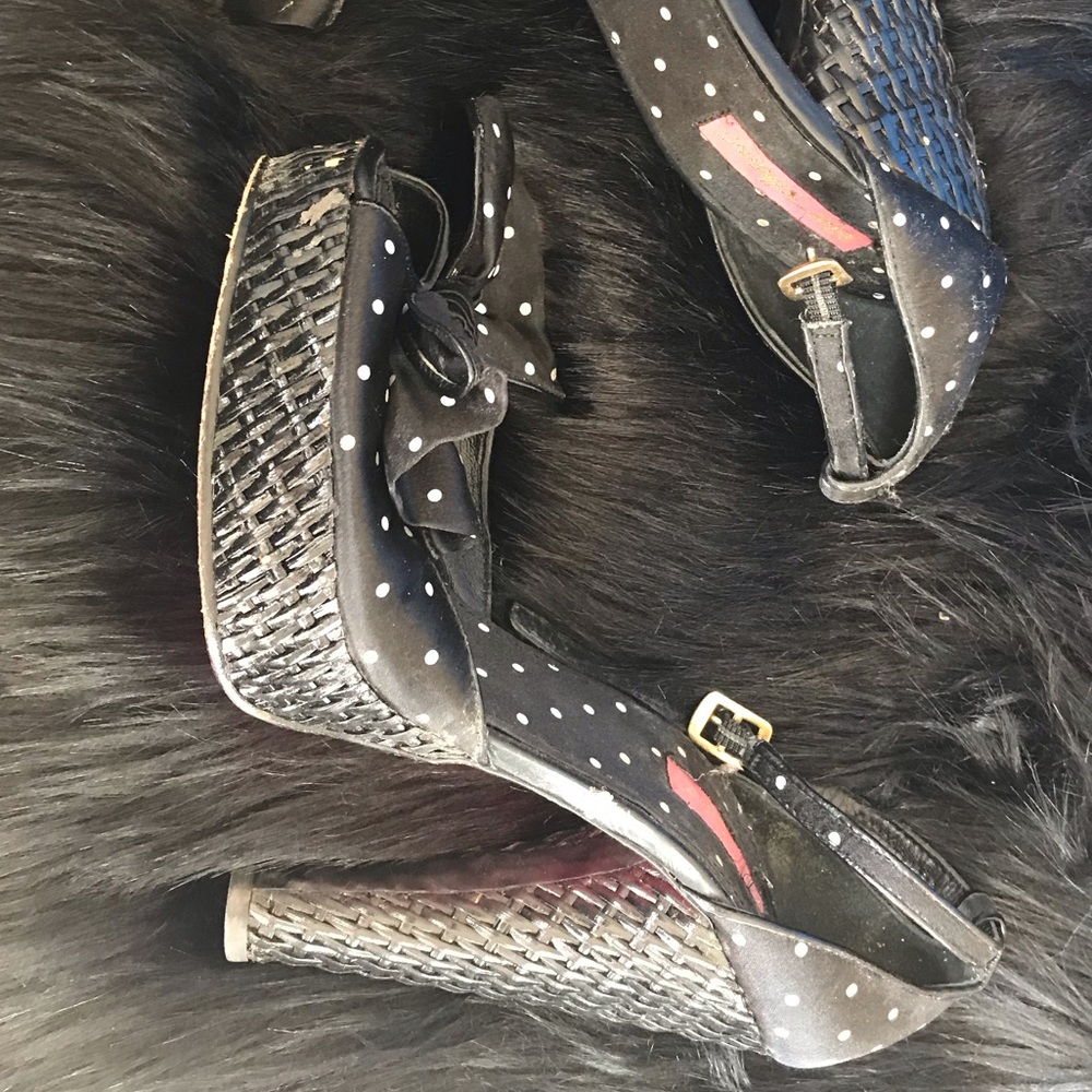 Betsey Johnson wicker polka dot heel